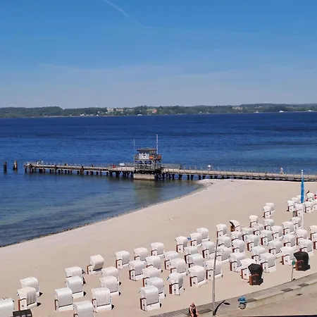 Am Leuchtturm * Schausende