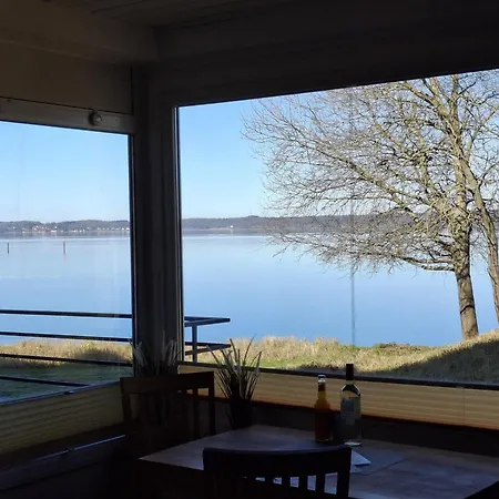 Am Leuchtturm * Schausende